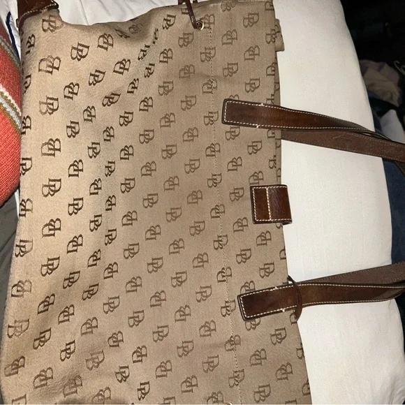 Dooney & Bourke Brown Tote with Classic Design - Picture 3 of 11